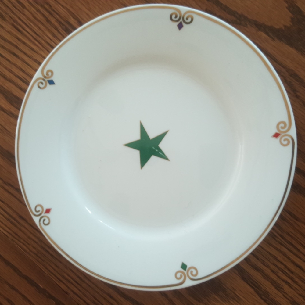 Pier 1 Green Star CELEBRATION Porcelain 7.5" Plate